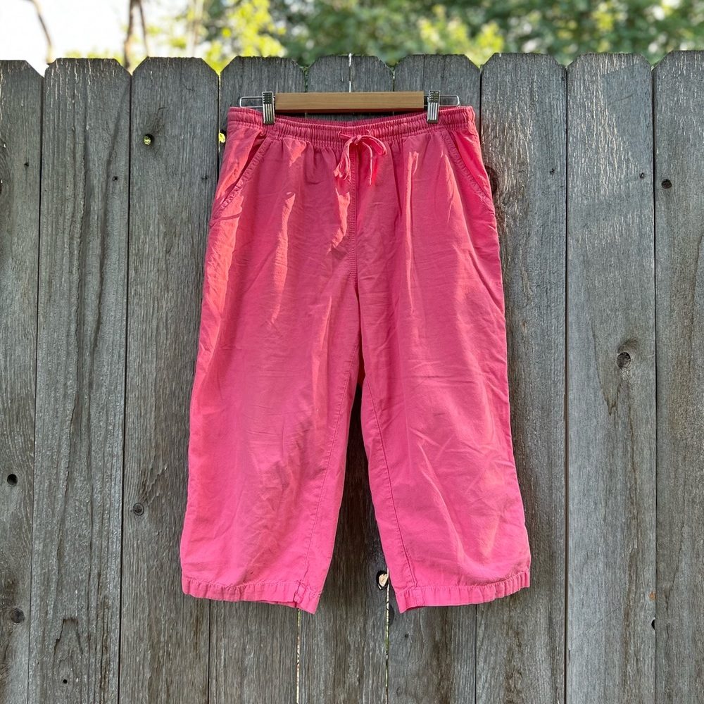 Women’s High Waisted Lightweight Capri Pants